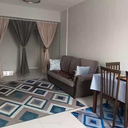 M.Fr Homestay Pangsapuri Putra Damai Putrajaya Bagian luar foto