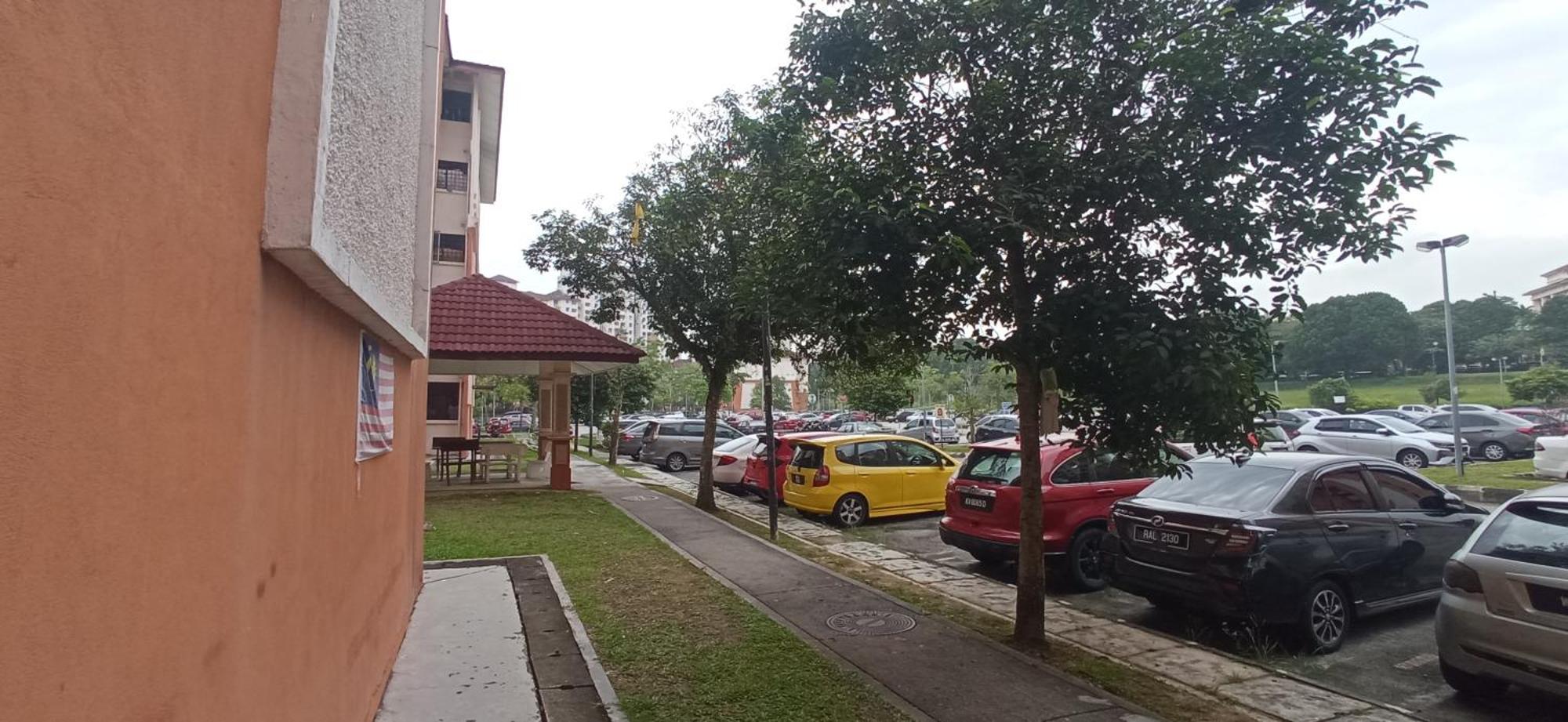 M.Fr Homestay Pangsapuri Putra Damai Putrajaya Bagian luar foto